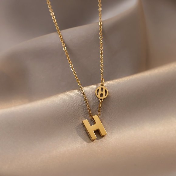GOLICC Letter Pendant Necklace - Picture 3 of 11